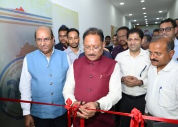 सीएम हेल्पलाइन 1076 का शुभारंभ : अब एक कॉल पर सुनी जाएगी जनता की हर समस्या, मुख्यमंत्री ने कहा – सुशासन, पारदर्शिता और जवाबदेही को मिलेगी नई मजबूती