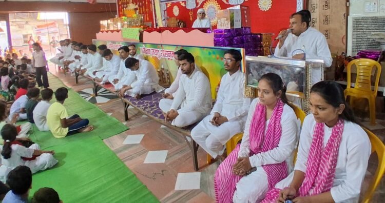 धार्मिक ज्ञान के बगैर जीवन अधूरा- माता सुनय श्री