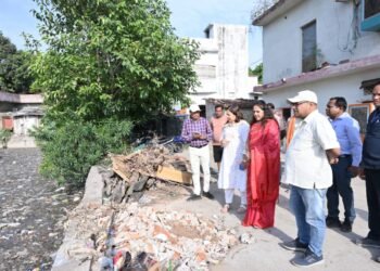बारिश से पहले एक्शन मोड में महापौर मीनल चौबे, भावेनगर नाले की सफाई का किया निरीक्षण