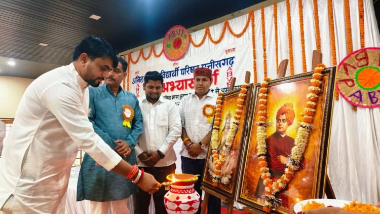 बंदूकधारी नक्सलवाद समाप्त हुआ, अब वैचारिक नक्सलवाद को समाप्त करने का दायित्व विद्यार्थियों का – विद्यार्थी परिषद कार्यकर्ता करेंगे राष्ट्र निर्माण का कार्य : निलेश सोलंकी
