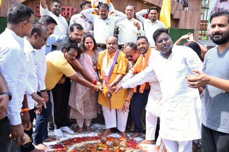 रायपुर उत्तर में 48 लाख के विकास कार्यों का भूमिपूजन, विधायक पुरंदर मिश्रा और महापौर मीनल चौबे ने दी सौगात
