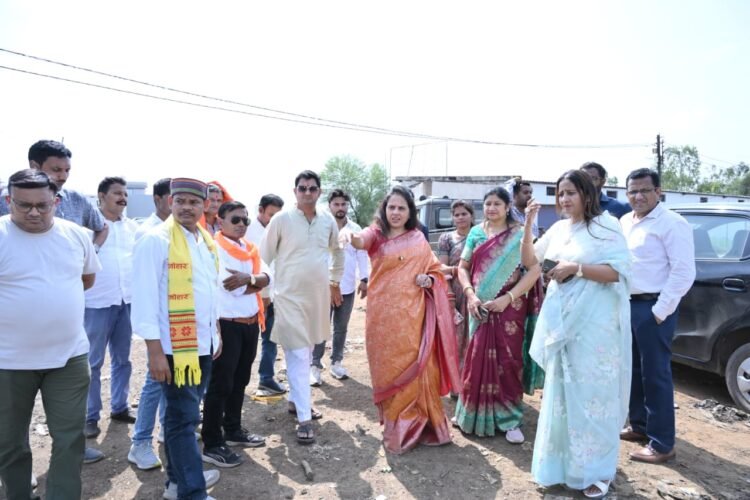 बारिश पूर्व सफाई में लापरवाही पर महापौर मीनल चौबे सख्त, अधिकारियों को लगाई फटकार