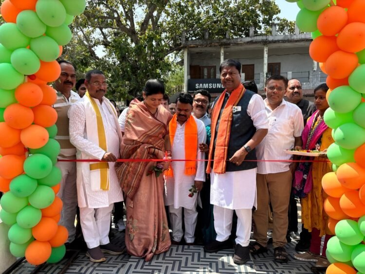 दंतेवाड़ा को मिली डेढ़ करोड़ रूपए से अधिक के विकास कार्यों की सौगात, वन मंत्री केदार कश्यप ने किया विभिन्न जनहितकारी निर्माण कार्यों का लोकार्पण