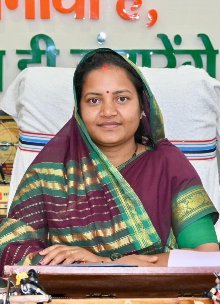 ‘सुपोषण वृक्ष–मुनगा’ बनेगा जनआंदोलन: महिला एवं बाल विकास मंत्री लक्ष्मी राजवाड़े ने जनप्रतिनिधियों से किया व्यापक पौधरोपण का आह्वान