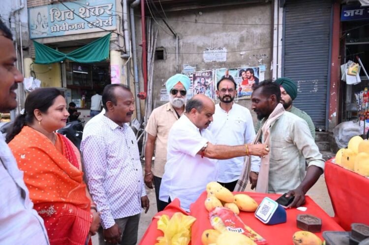 बुद्धिजीवियों के द्वार पहुंचे विधायक पुरंदर मिश्रा, विकास, सुशासन और राष्ट्र निर्माण पर हुई सार्थक चर्चा