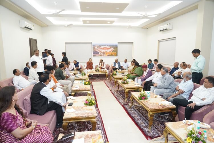 लोकसभा अध्यक्ष ओम बिरला का रायपुर में भव्य स्वागत; सांसद बृजमोहन अग्रवाल ने आयोजित की ‘हाई टी’