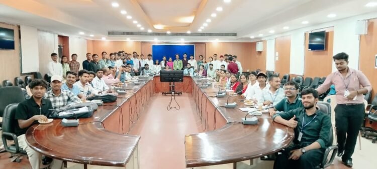 इंदिरा गांधी कृषि विश्वविद्यालय में करियर मार्गदर्शन सत्र, CGPSC टॉपर्स ने विद्यार्थियों को सफलता के दिए मंत्र