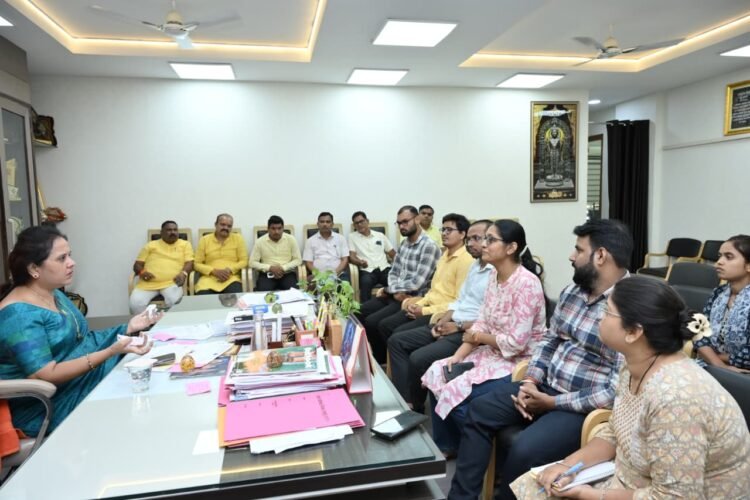 महापौर मीनल चौबे सख्त: ऑडिट में देरी पर जताई नाराजगी, लंबित फाइलें जल्द निपटाने के निर्देश