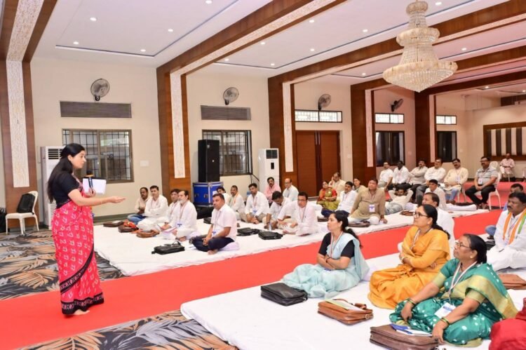 कांग्रेस के जिला अध्यक्षों के प्रशिक्षण का 7वां दिन: महिला कांग्रेस अध्यक्ष अलका लाम्बा, सांसद शशिकांत सेंथिल, राष्ट्रीय संगठन सचिव वामची रेड्डी शामिल हुए प्रशिक्षण शिविर में