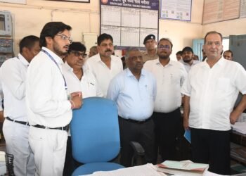 महाप्रबंधक तरुण प्रकाश द्वारा मरौदा-ताड़ोकी रेल सेक्शन का संरक्षा एवं रेल विकास कार्यों का निरीक्षण