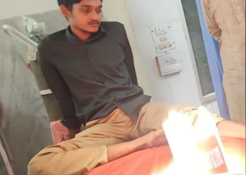 डोंगरगढ़ में सड़क हादसे के बाद बवाल, पत्रकारों ने कार चालक पर कुचलने की कोशिश का लगाया आरोप