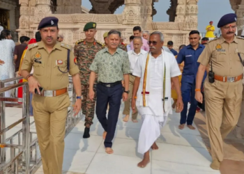 अयोध्या : रामलला के दरबार में पहुंचे थल सेना प्रमुख उपेंद्र द्विवेदी , हनुमानगढ़ी में भी किया दर्शन