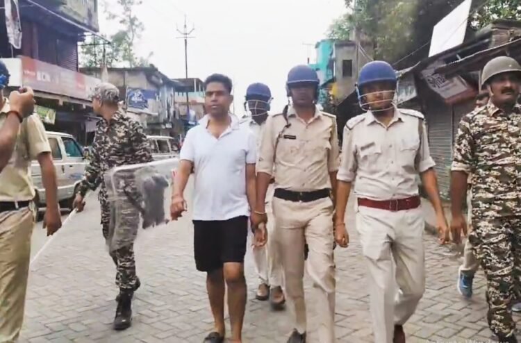 ‘अगर वह सिंघम हैं तो मैं पुष्पा हूं’ कहने वाले TMC नेता अब पुलिस गिरफ्त में