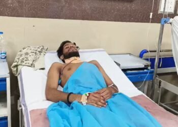 एलएलबी परीक्षा के बाद विवाद, छात्र पर ब्लेड से हमला कर आरोपी फरार