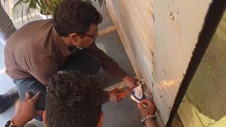 लखनऊ हादसे के बाद दुर्ग प्रशासन सख्त, भिलाई में 4 कोचिंग सेंटर सील