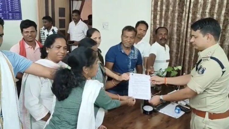 दंतेवाड़ा की अलनार खदान विवादों में, बस्तरिया राज मोर्चा ने FIR की मांग की