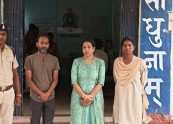 सीसीटीवी में कैद हुई साजिश, पत्नी भाई को देती रही नकदी; 22 लाख के लेन-देन का खुलासा