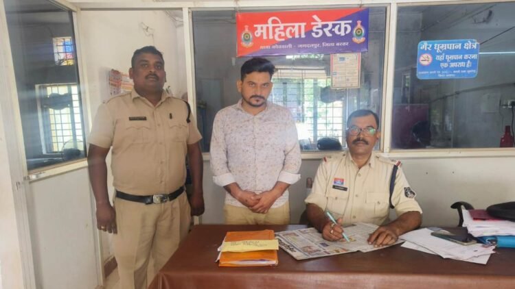 बस्तर पुलिस की नशे पर बड़ी कार्रवाई, 66 हजार की अफीम के साथ आरोपी दबोचा