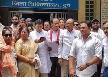 दुर्ग जिला अस्पताल में लापरवाही का आरोप, सिकलसेल पीड़ित युवती की मौत पर हंगामा