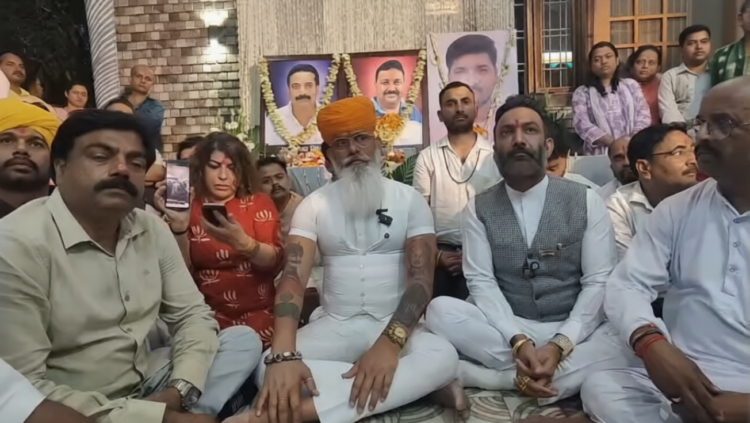 कोरिया पहुंचे करणी सेना प्रमुख, नौगई हत्याकांड में CBI जांच और आरोपियों के खिलाफ सख्त कार्रवाई की मांग