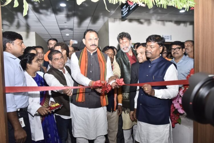 बस्तर को मिली अत्याधुनिक कैथलैब की सौगात- स्वास्थ्य मंत्री श्याम बिहारी जायसवाल ने किया लोकार्पण,कहा- पूरे प्रदेश के हृदय रोगियों के लिए वरदान बनेगा जगदलपुर का कैथलैब