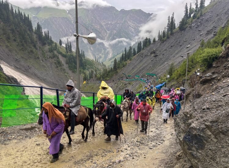 Amarnath Yatra 2026: 1.60 लाख से अधिक श्रद्धालुओं ने बाबा बर्फानी के किए दर्शन