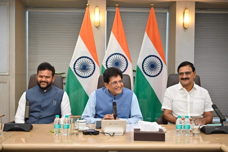 जलीय कृषि क्षेत्र को मजबूत कर किसानों की आय और निर्यात बढ़ाने पर सरकार का जोर