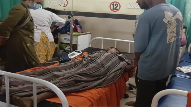 खेत में जोताई के दौरान किसान की करंट लगने से गई जान