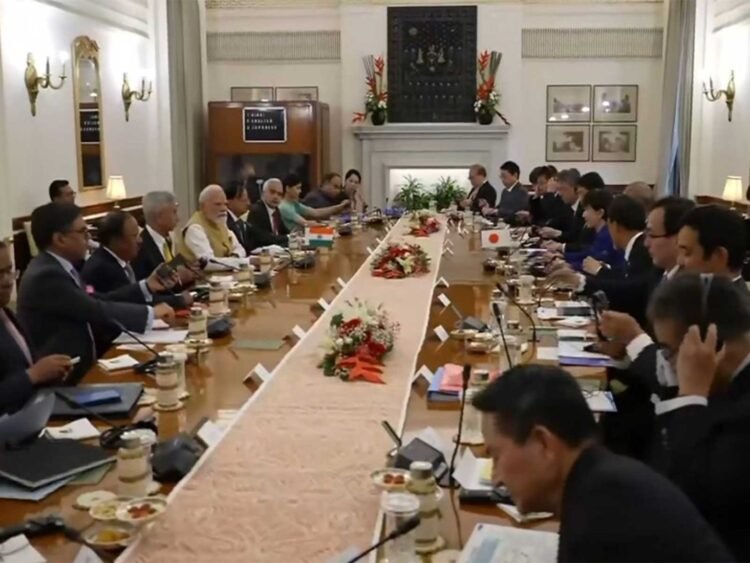 पीएम मोदी और जापान की प्रधानमंत्री तकाइची ने हैदराबाद हाउस में प्रतिनिधिमंडल स्तर की बातचीत की