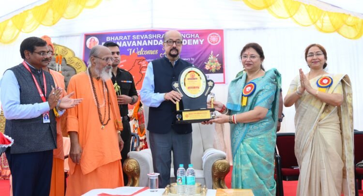 रोबोटिक्स और कृत्रिम बुद्धिमता का उपयोग मानव कल्याण के लिए हो-राज्यपाल डेका