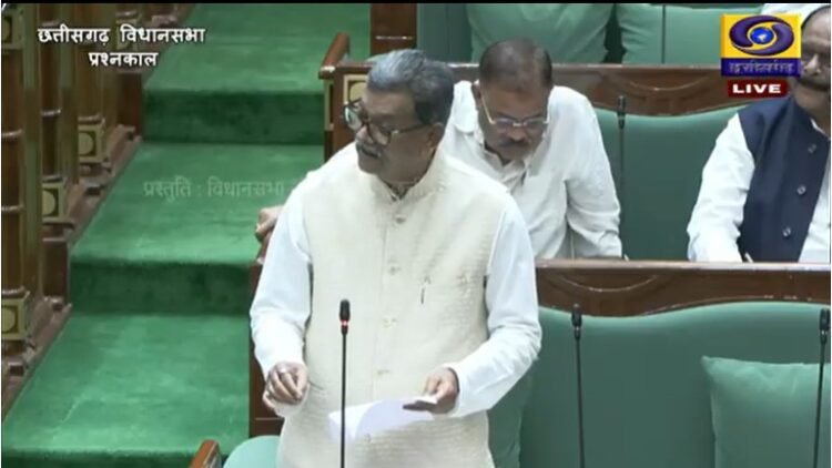 नेता प्रतिपक्ष पर ही भरोसे की चर्चा, विधानसभा में छिड़ी सियासी बहस