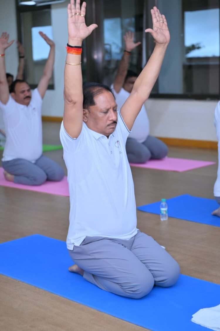 चिंतन शिविर 3.0 : योग से हुई नई सुबह, मुख्यमंत्री साय ने दिया स्वस्थ और संतुलित जीवन का संदेश
