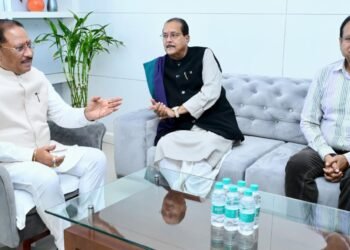 मुख्यमंत्री साय से झारखंड के वित्त मंत्री राधाकृष्ण किशोर ने की सौजन्य भेंट