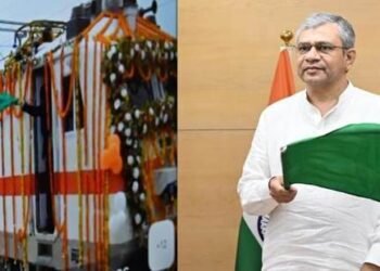 रेल मंत्री अश्विनी वैष्णव ने रामनगर-देहरादून एक्सप्रेस को हरी झंडी दिखाकर रवाना किया