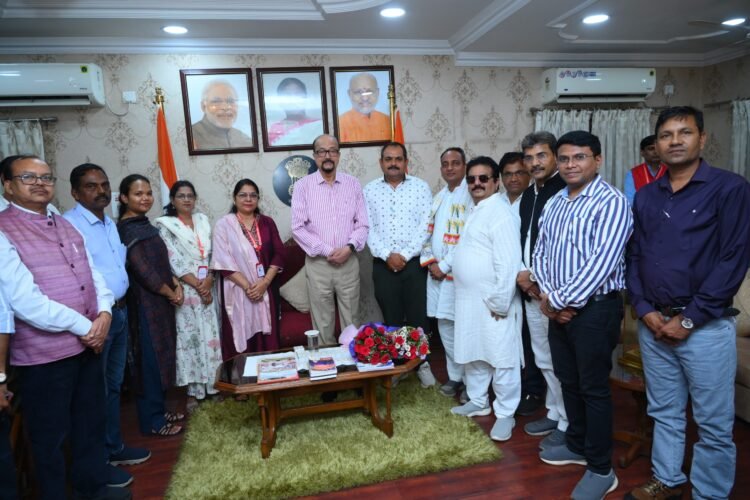 राज्यपाल से इंडियन रेड क्रॉस सोसाइटी की ऑर्गन समिति की शिष्टाचार भेंट, मरणोपरांत ‘गार्ड ऑफ ऑनर’ सहित महत्वपूर्ण प्रस्तावों पर मिला सकारात्मक मार्गदर्शन
