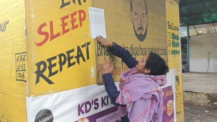 रायपुर नगर निगम की बड़ी कार्रवाई, लाइसेंस फीस बकाया पर 14 दुकानें सील