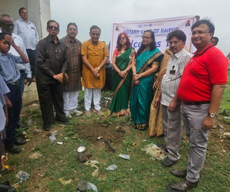 प्रकृति संरक्षण के लिए किया रोटरी ने पौधारोपण, महिला और शिशु स्वास्थ्य जागरूकता के लिये डॉक्टर अरुणा पलटा ने महिलाओं , बच्चों को जागरूक किया