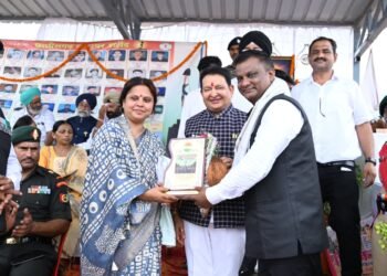 बसना के दशहरा मैदान में शहीद स्मारक का अनावरण, विधायक डॉ संपत अग्रवाल बोले-यह स्मारक आने वाली पीढ़ियों के लिए बनेगा वीरता का पवित्र तीर्थ