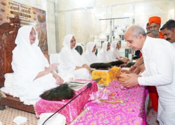 शाश्वत तीर्थ अयोध्या बडी मूर्तिजैन मन्दिर में सर्वोच्च साध्वी गणिनी प्रमुख श्री ज्ञानमती माताजी ससंघ ने किया वर्षायोग स्थापना