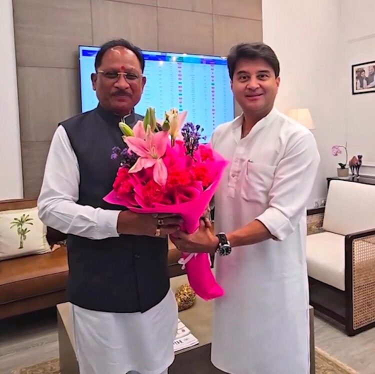 छत्तीसगढ़ के दूरस्थ क्षेत्रों को मिलेगी मजबूत डिजिटल पहचान, 2,305 नए मोबाइल टावरों के लिए मुख्यमंत्री साय ने केंद्र से मांगी मंजूरी