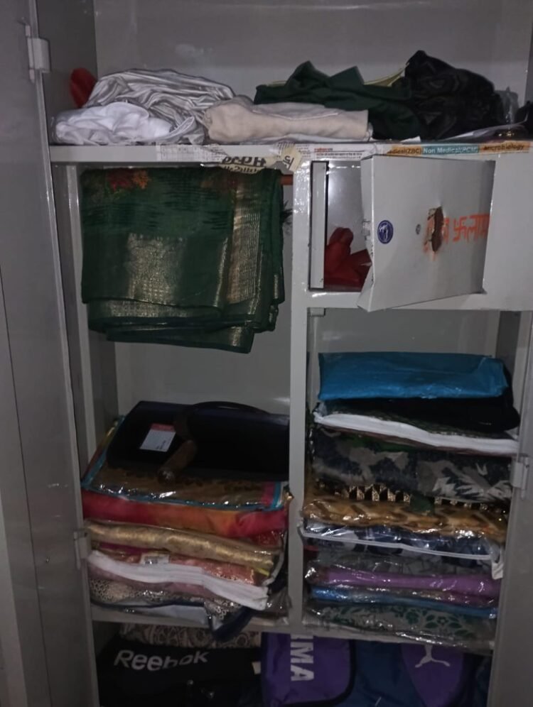 रवि फसल बेचकर जोड़े थे पैसे, सूने घर में सेंध लगाकर 28 हजार की चोरी