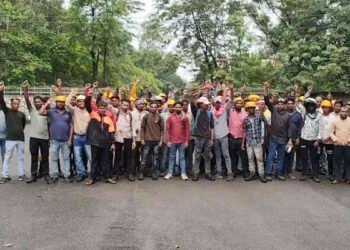 2 महीने से वेतन नहीं, SECL प्रोजेक्ट में ठेका श्रमिकों का हंगामा