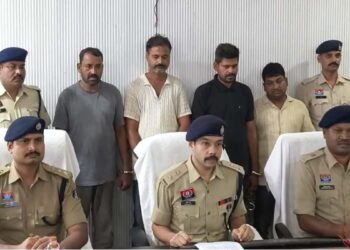 ज्वेलर्स लूट मामले में पुलिस की बड़ी सफलता, हथियारबंद अंतरराज्यीय गिरोह दबोचा