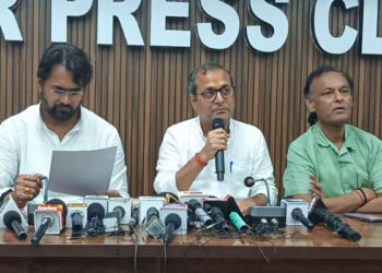 अमर अग्रवाल पर शैलेश पांडेय का हमला, बोले- मंत्री पद की चाह में जनता के मुद्दों पर चुप