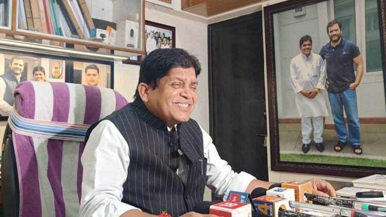 शिव डहरिया का भाजपा पर हमला, बोले- RSS और BJP के लोग पेपर सेट कर रहे हैं