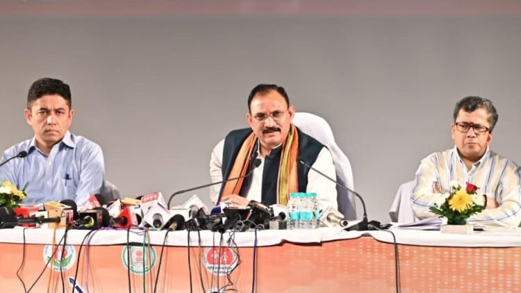 स्वास्थ्य मंत्री श्यामबिहारी जायसवाल ने गिनाईं स्वास्थ्य विभाग की बड़ी उपलब्धियां,बोले- एक भी जान न जाए, यही लक्ष्य