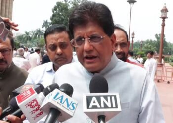 पीयूष गोयल ने राहुल गांधी के दावों को बताया “झूठ का पुलिंदा”, कहा- ‘फायरिंग हुई ही नहीं, फिर क्या आरोप लगा रहे हैं?’