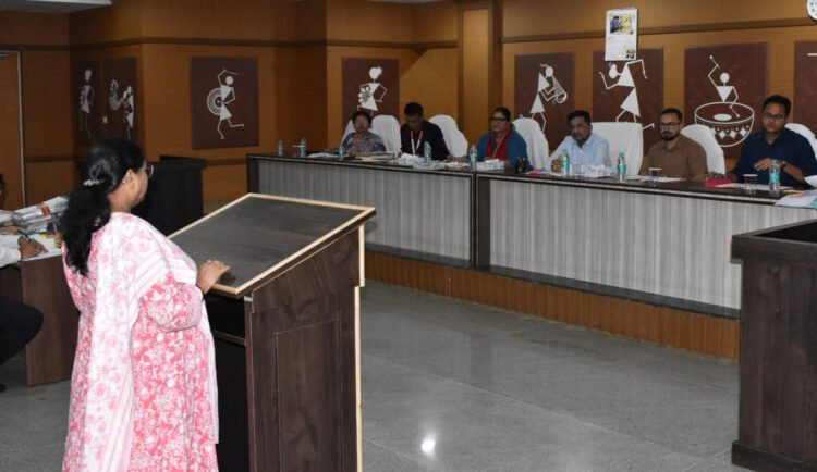 प्रमुख सचिव सोनमणि बोरा की अध्यक्षता में उच्च स्तरीय छानबीन समिति ने 12 जाति प्रमाण-पत्र प्रकरणों पर की सुनवाई