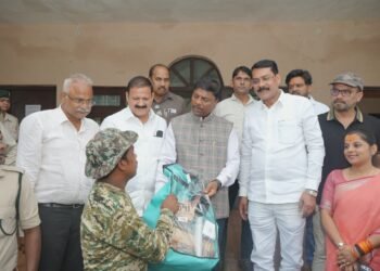 मानव-हाथी द्वंद्व कम करने में हाथी मित्र दल की भूमिका महत्वपूर्ण- वन मंत्री केदार कश्यप