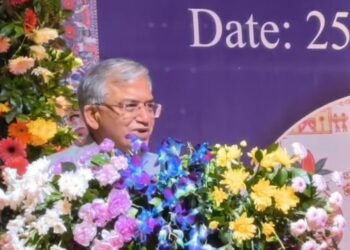 BLO के साथ मुख्य निर्वाचन आयुक्त ज्ञानेश कुमार का संवाद, कहा-हर पात्र मतदाता का नाम लिस्ट में जोड़ना सर्वोच्च प्राथमिकता